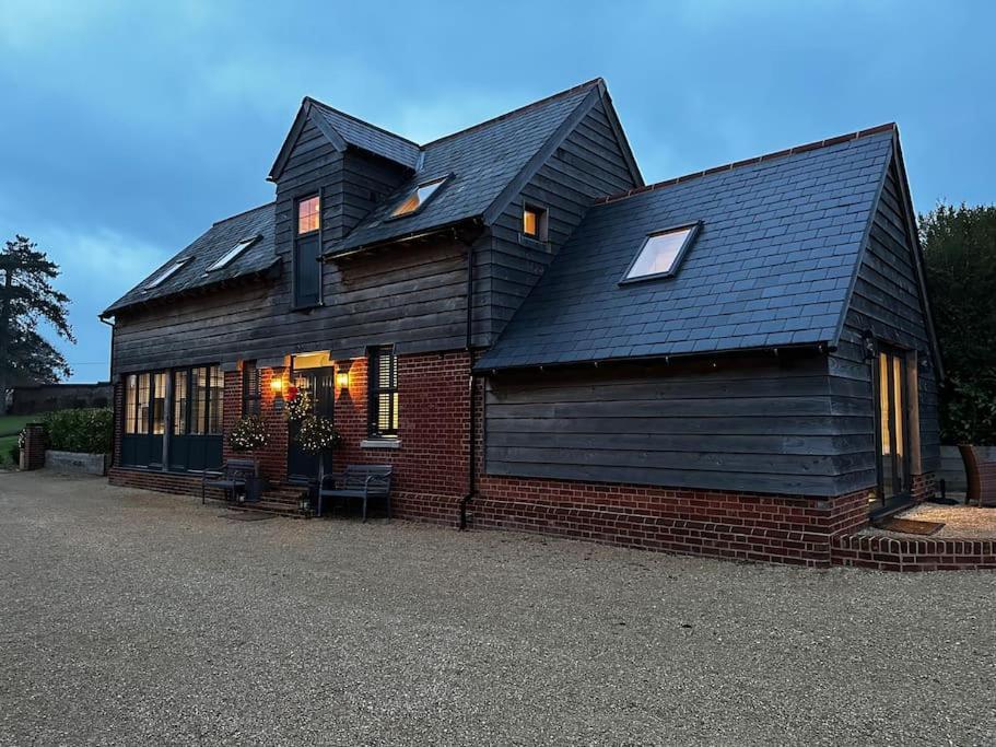 The Old Stables Villa Salisbury Exteriör bild